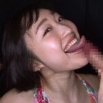 ムッチムチの身体と長い舌でドエロいフェラをする天然変態お姉さんの初ごっくん